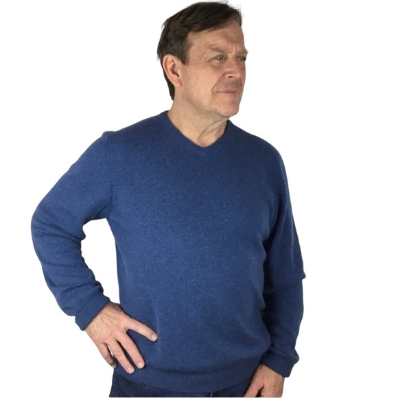 Fantastic Marshall Field’s Cashmere Sweater - Picture 1 of 7